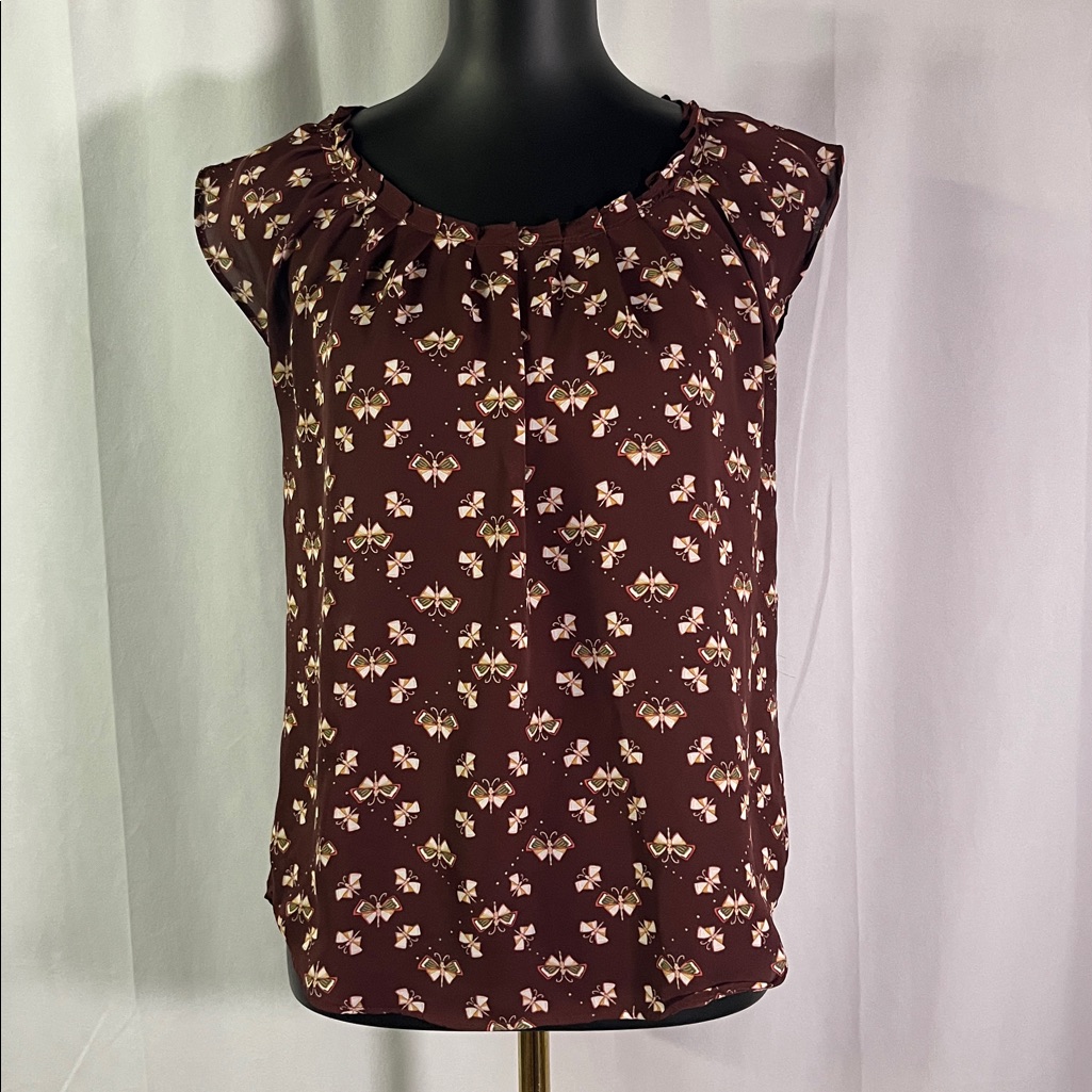 Lc Lauren Conrad Burgundy Butterfly Print Pleated Neck Tie Back Short Sleeve Top